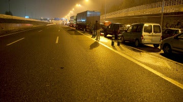 Conductores atrapados en la A6