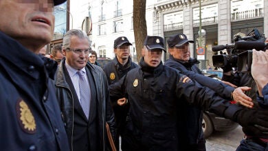 Garzón declara que las escuchas fueron necesarias para tratar de recuperar el dinero