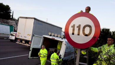El Gobierno acuerda restablecer el límite de velocidad en 120 km/h