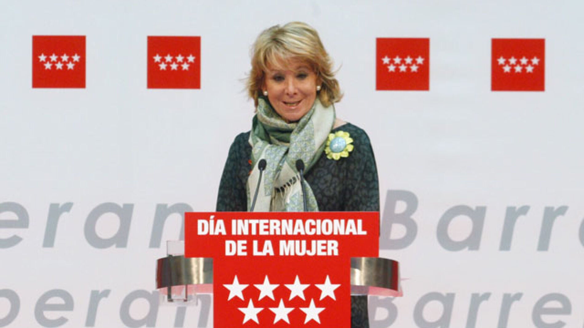 Aguirre, en el acto institucional de conmemoraci&oacute;n del D&iacute;a de la Mujer