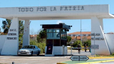 Cuatro militares detenidos por negligencia en el robo de armas en un cuartel de Badajoz 