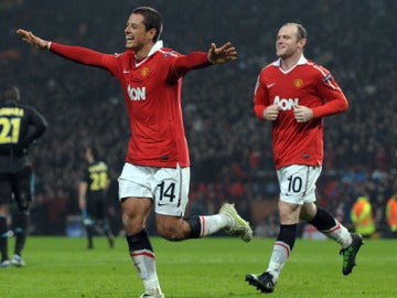 'Chicharito' Hernández, protagonista con sus dos goles ante el Olympique de Marsella