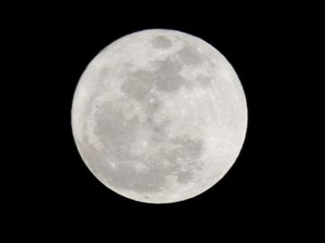 La Luna, espectacular desde Canarias