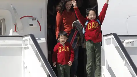 Varios de los pasajeros que viajaban a bordo del avión fletado por el Gobierno Varios de los pasajeros que viajaban a bordo del avión fletado por el Gobierno