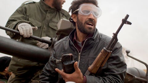 Rebeldes en las cercan&iacute;as de Bengasi