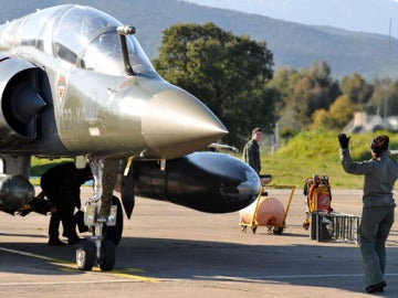 Aviones enviados a Libia para iniciar la intervención