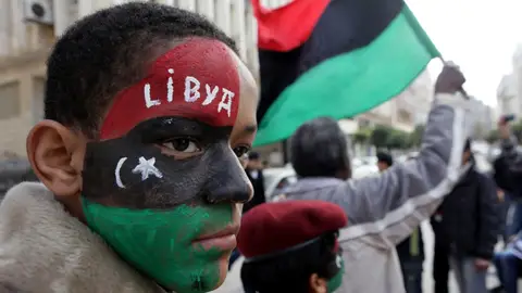 Rebeldes protestan en Libia Rebeldes protestan en Libia