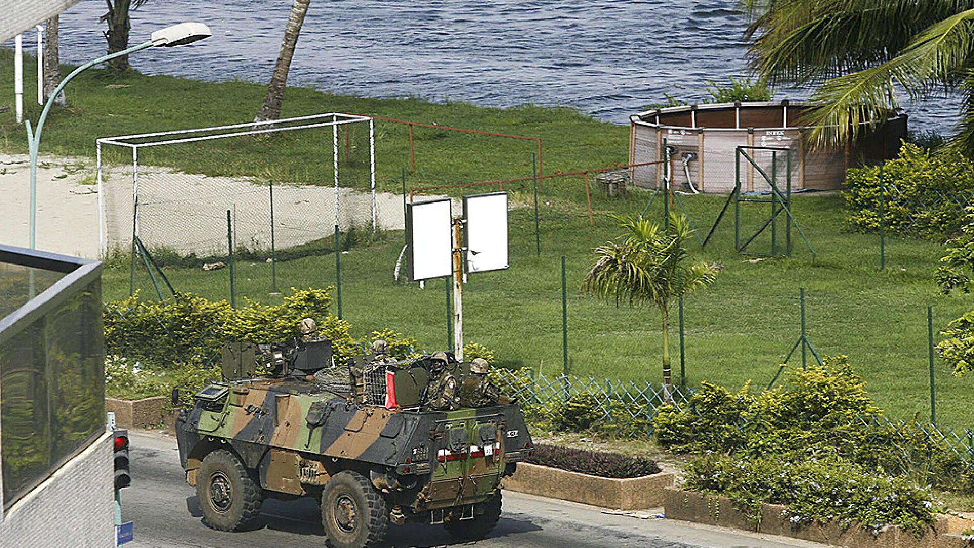 Tropas francesas en Abiyan