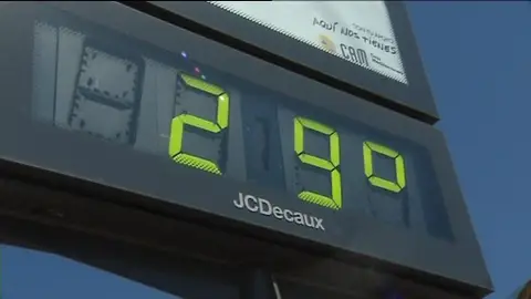 Abril entra en la Península con sol y buen tiempo Abril entra en la Península con sol y buen tiempo