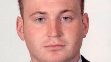 Muere un policía tras estallar una bomba en Irlanda del Norte