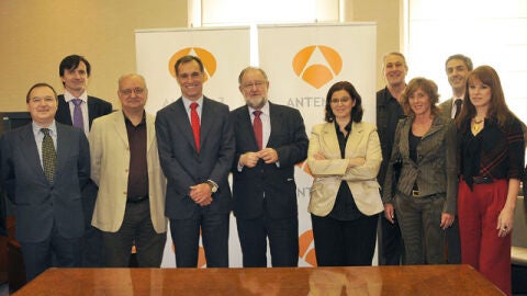 Convenio para investigar c&oacute;mo ser&aacute;n los informativos del futuro