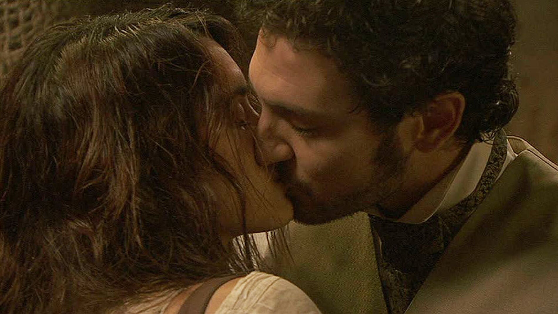 El esperado beso entre Pepa y Trist&aacute;n