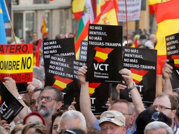 Manifestación en Madrid contra la presencia de ETA en las elecciones