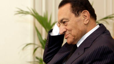 El hospital desmiente que Mubarak se esté muriendo