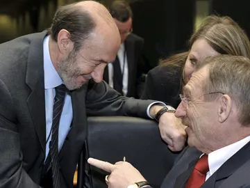 Rubalcaba en la reunión de los ministros de interior de la UE Rubalcaba en la reunión de los ministros de interior de la UE