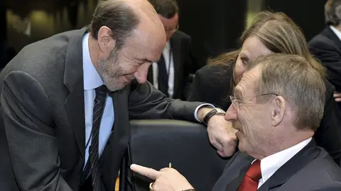 Rubalcaba en la reunión de los ministros de interior de la UE Rubalcaba en la reunión de los ministros de interior de la UE