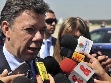 Juan Manuel Santos evita pronunciarse sobre un supuesto diálogo de paz con las FARC