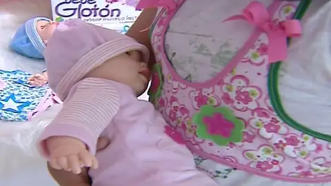 La muñeca 'bebe glotón' La muñeca 'bebe glotón'