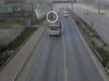 Un cobertizo aplasta a un hombre Un cobertizo aplasta a un hombre