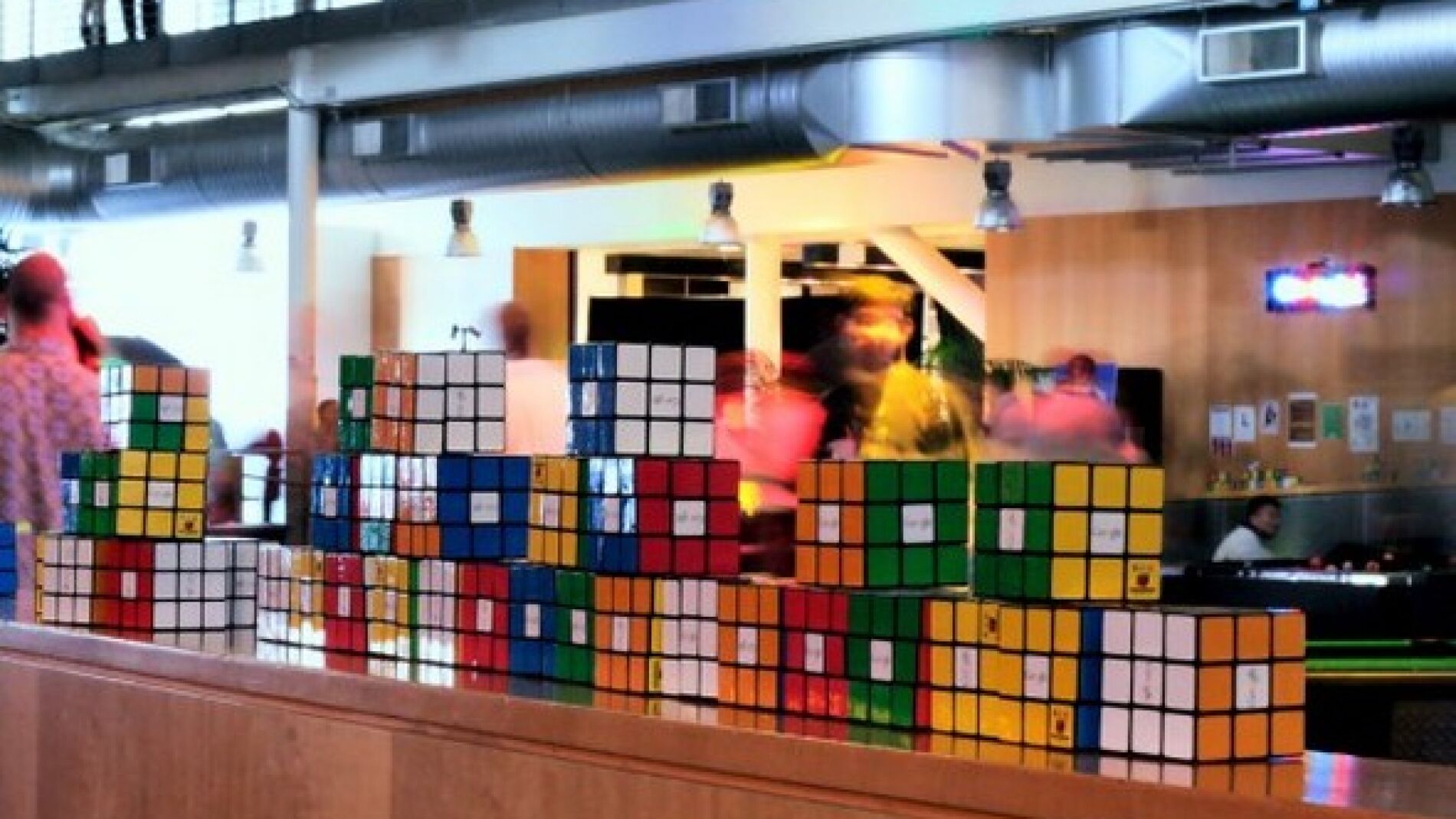 Cubos de Rubik en las oficinas de Google