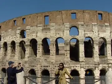 Turistas españoles en Roma Turistas españoles en Roma