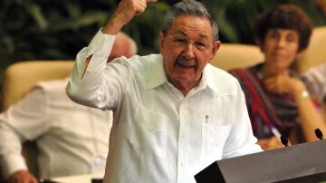 El presidente de Cuba, Raúl Castro, pronuncia un discurso