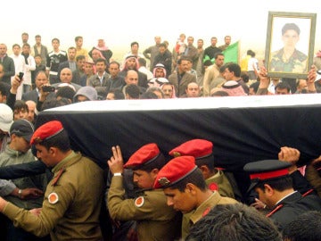 Funeral de un sargento del ejército en la norteña provincia de Hasaka