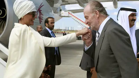 El Rey Juan Carlos con la jequesa El Rey Juan Carlos con la jequesa