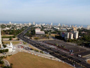 En Cuba residen 75.433 españoles en 2011.