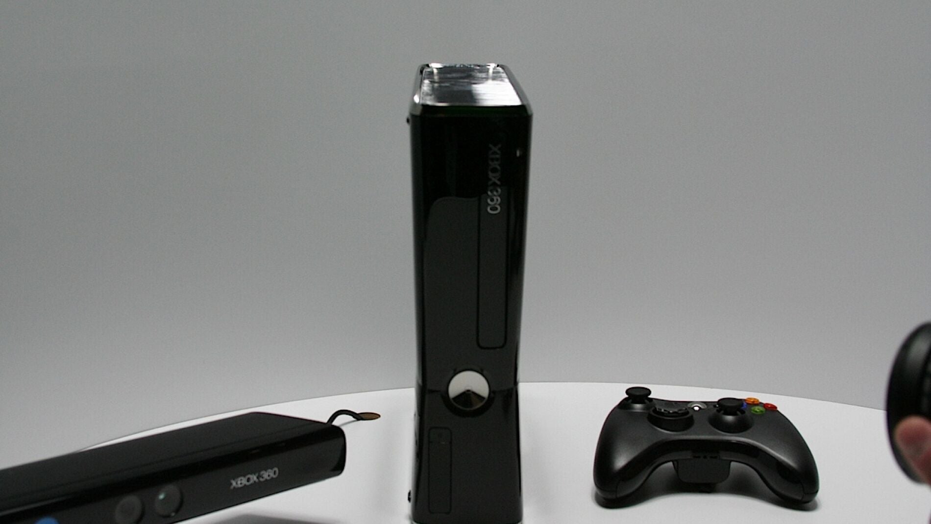 Microsoft se suma a Sony y admite problemas de seguridad en su Xbox