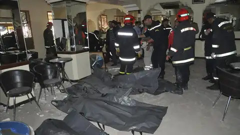 Suben a 16 los muertos en un atentado en el corazón turístico de Marraquech Suben a 16 los muertos en un atentado en el corazón turístico de Marraquech