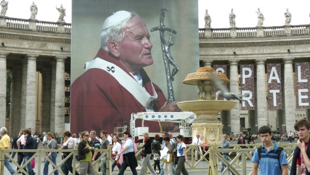 La plaza de San Pedro en la beatificación de Juan Pablo II