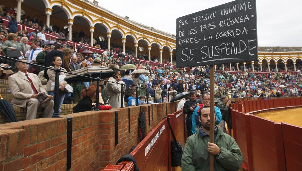 La lluvia obliga a suspender la corrida de rejones en La Maestranza
