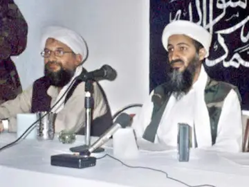 Al Zawahiri, junto a Osama Bin Laden
