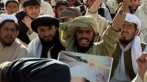 Simpatizantes de Osama Bin Laden Simpatizantes de Osama Bin Laden