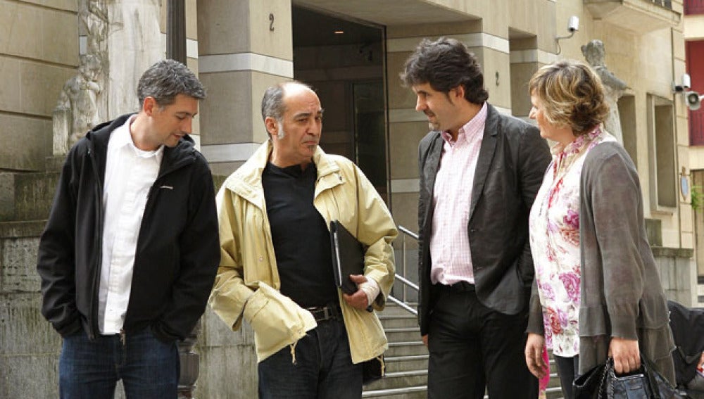 Los miembros de Bildu Oskar Matute, Martín Garitano, Pello Urizar e Ikerne Badiola