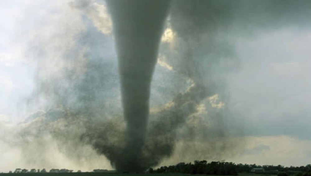 Tornado en el sur de Dakota (11-05-2011)
