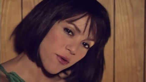 Shakira cambia de look