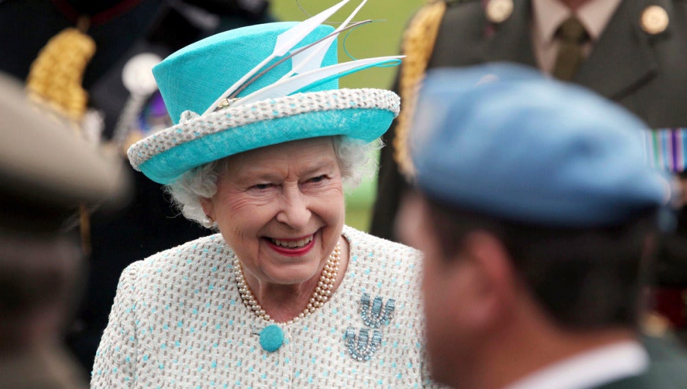 La reina Isabel II durante su visita a Irlanda