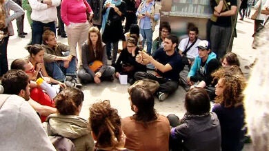 El colectivo 'Queda la palabra' alerta de que en las asambleas podría haber infiltrados del CNI