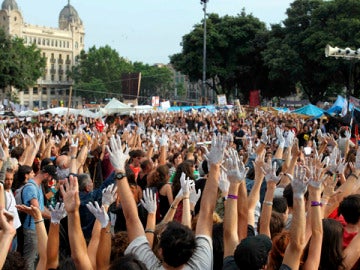 'Indignados' en la Plaza de Cataluña 'Indignados' en la Plaza de Cataluña