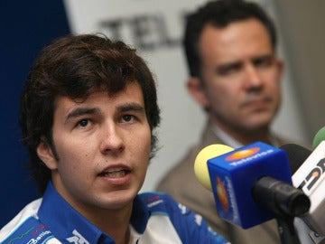 Sergio Pérez, en una rueda de prensa en 2011