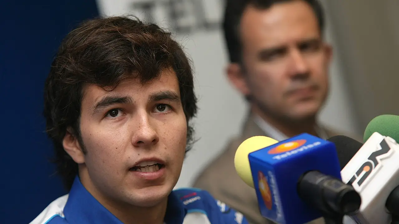 Sergio Pérez, en una rueda de prensa en 2011