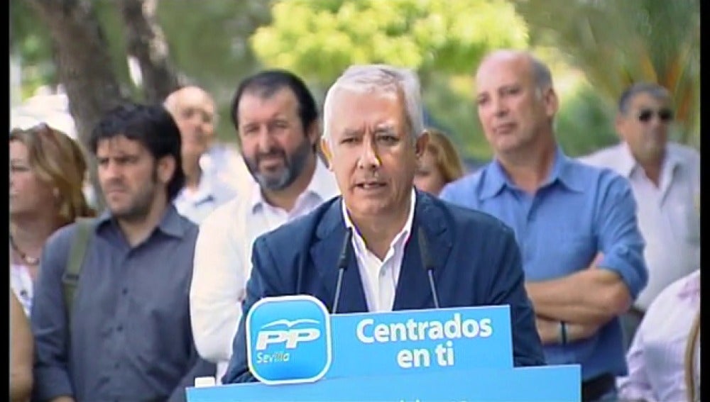 Arenas dice que el PSOE vuelve al pasado
