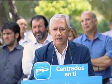 Arenas dice que el PSOE vuelve al pasado