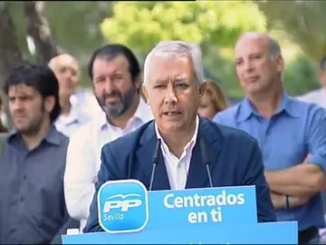 Arenas dice que el PSOE vuelve al pasado Arenas dice que el PSOE vuelve al pasado