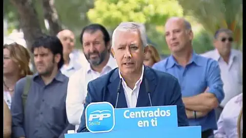 Arenas dice que el PSOE vuelve al pasado Arenas dice que el PSOE vuelve al pasado