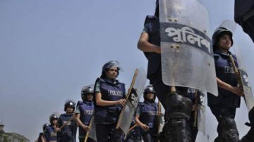 Mujeres policía en Bangladesh