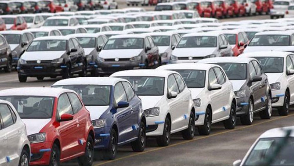 Automóviles en la planta de Volkswagen