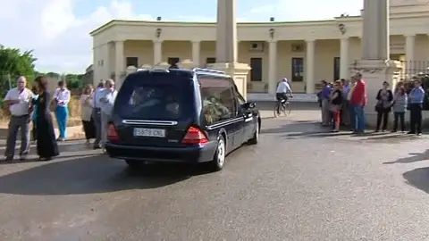Familia del fallecido en el accidente de Ortega Cano espera informe definitivo de la Guardia Civil Familia del fallecido en el accidente de Ortega Cano espera informe definitivo de la Guardia Civil